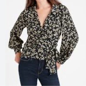 Banana Republic Black Floral Satin Wrap Top Womens MED Long Sleeve, Pre-Owned